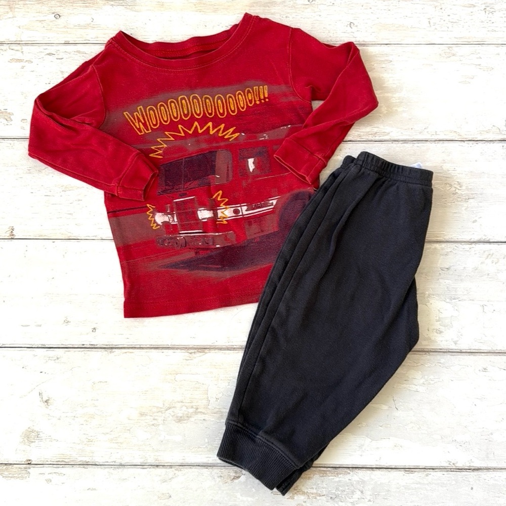 Carters 12m Baby Boys Outfit Pajamas Set Red Firetruck Shirt Gray Pants Sweats